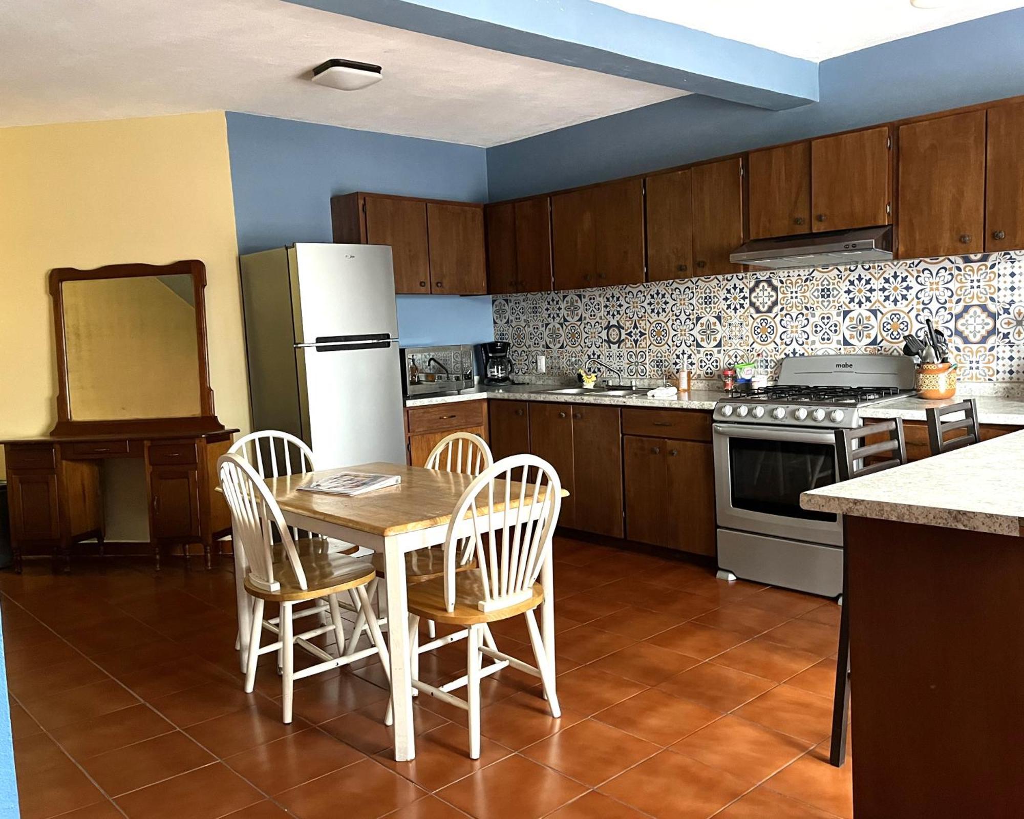 Casa De La Alegria 2 Apartments Mazatlán Exteriör bild